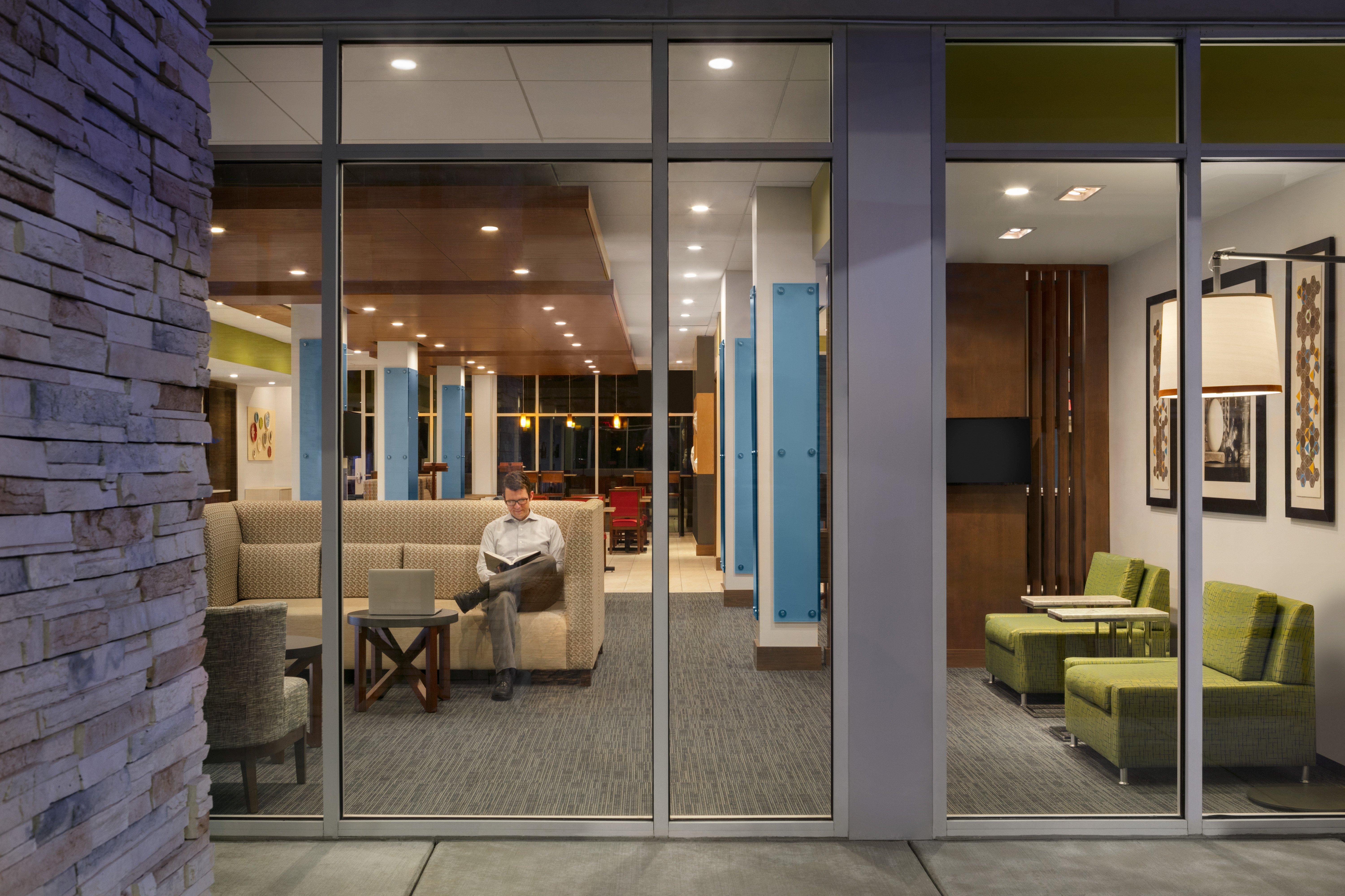 Holiday Inn Express & Suites Salisbury By Ihg Exterior foto