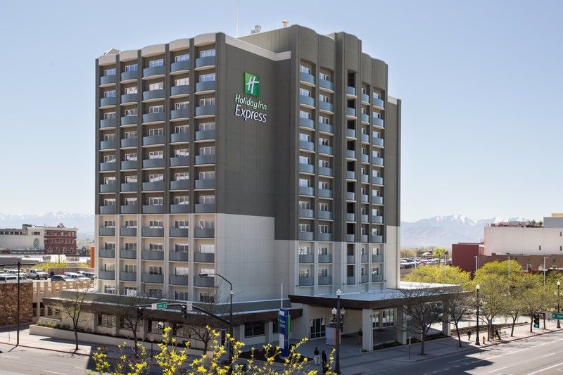 Holiday Inn Express & Suites Salisbury By Ihg Exterior foto